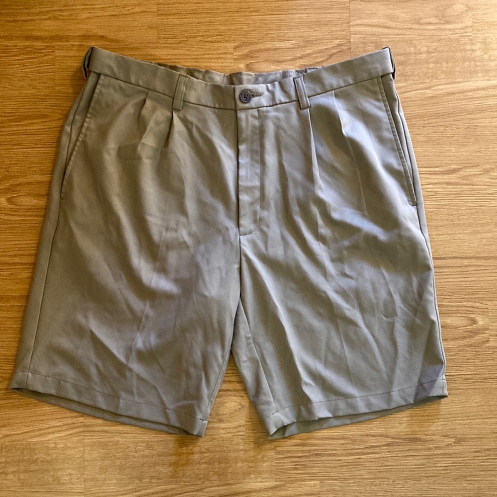 Cool 18 Pro Golf Shorts. Size 36